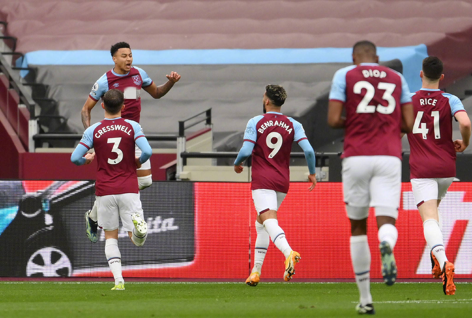 此出色的脚 此出色的脚